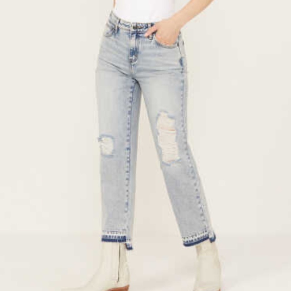 Cleo + Wolf High Rise Distressed Mom Jeans NWOT - Picture 6 of 8